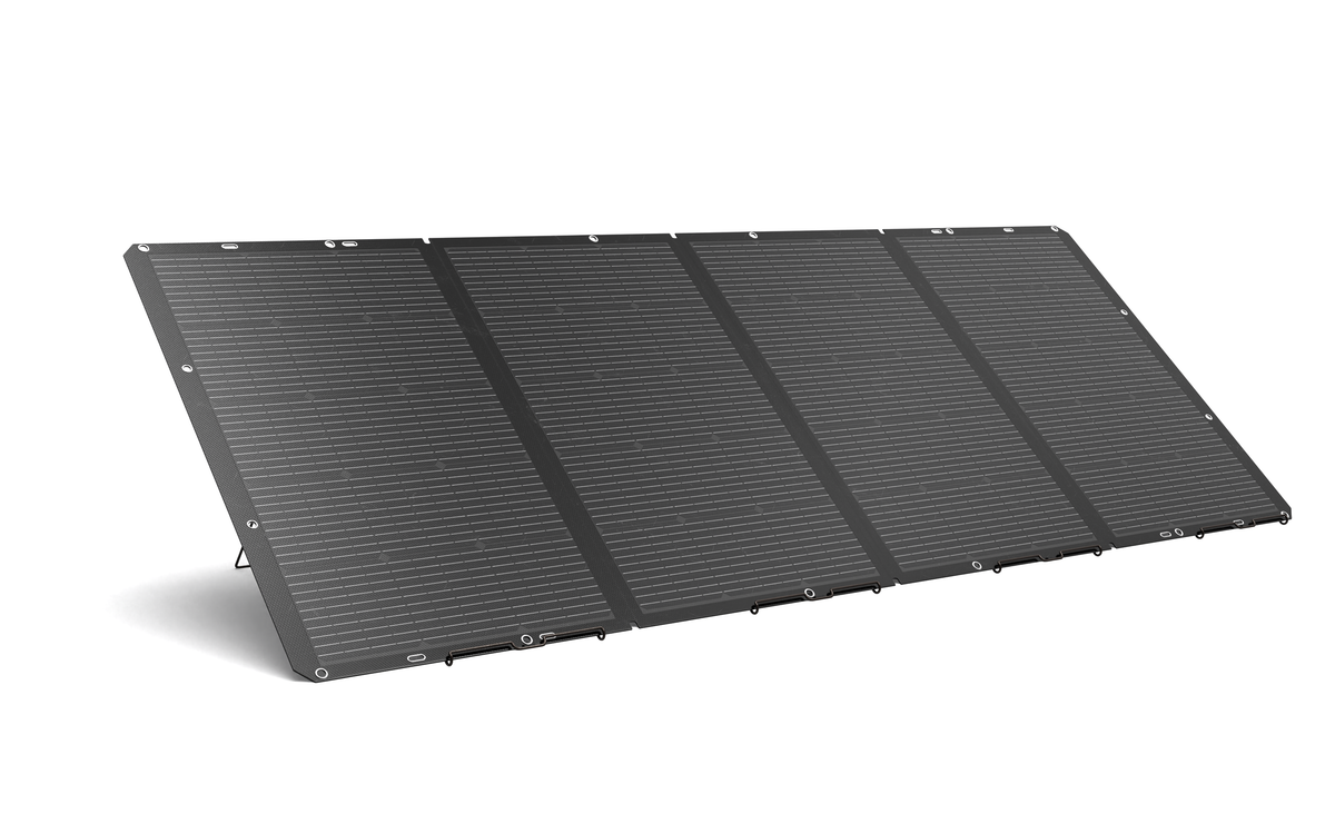 Mango Power 400W foldable solar panel — product photo 4